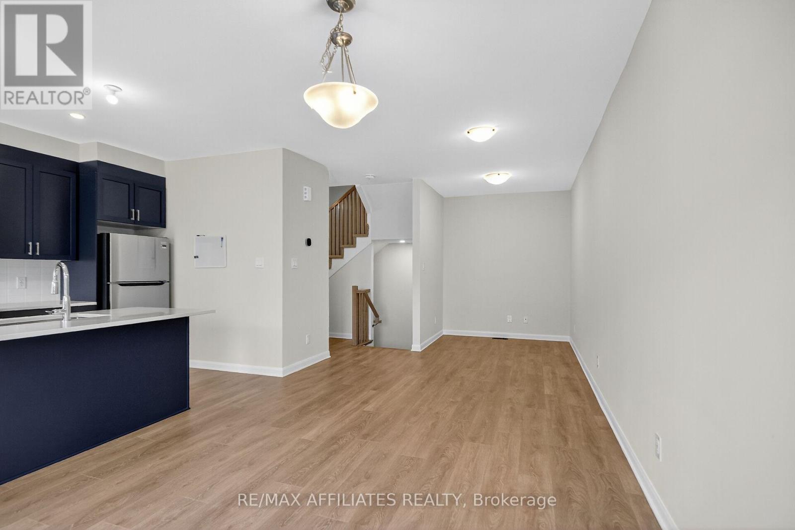 525 Woodlily Private, Ottawa, Ontario  K2T 0S6 - Photo 16 - X12555250