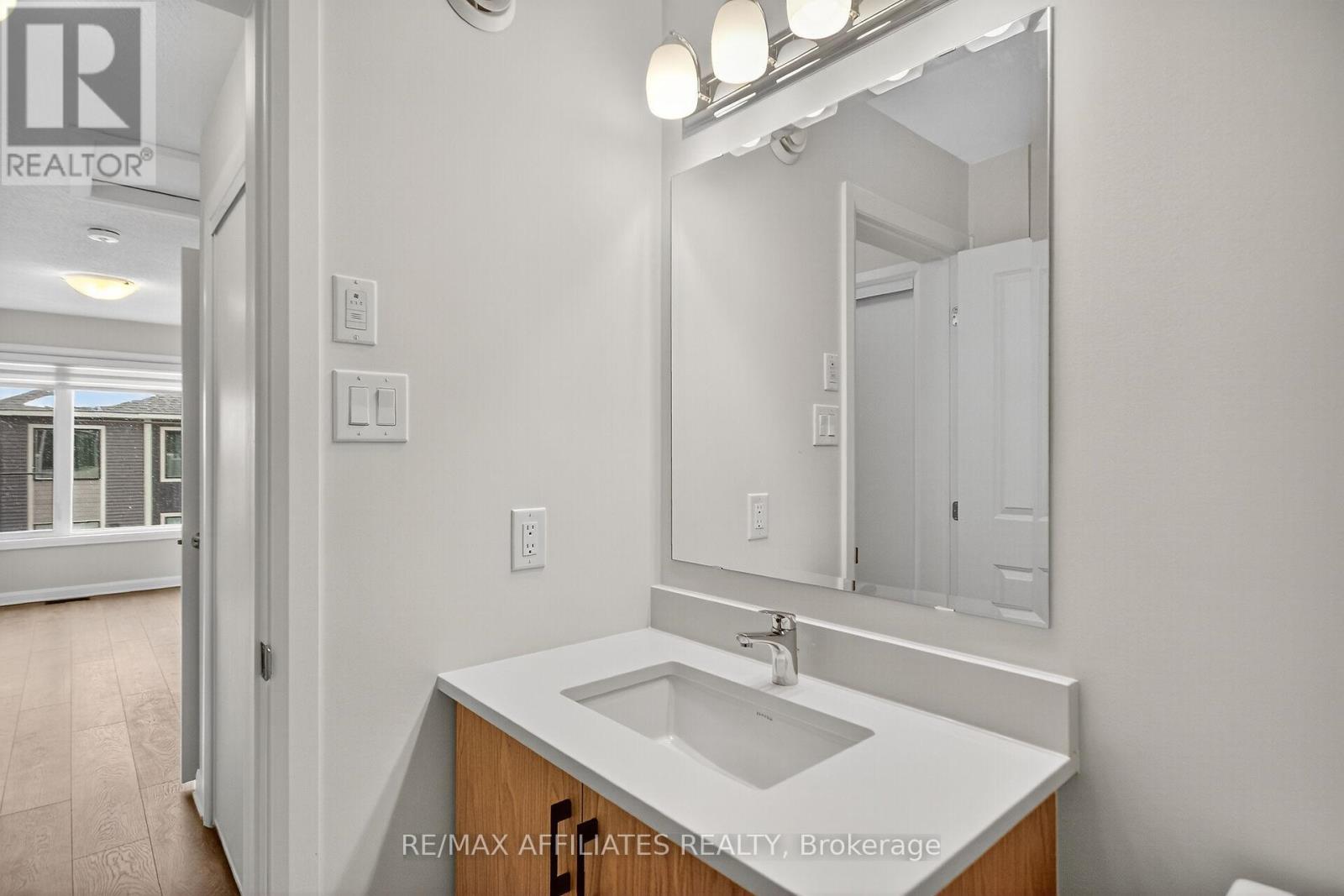 525 Woodlily Private, Ottawa, Ontario  K2T 0S6 - Photo 26 - X12555250