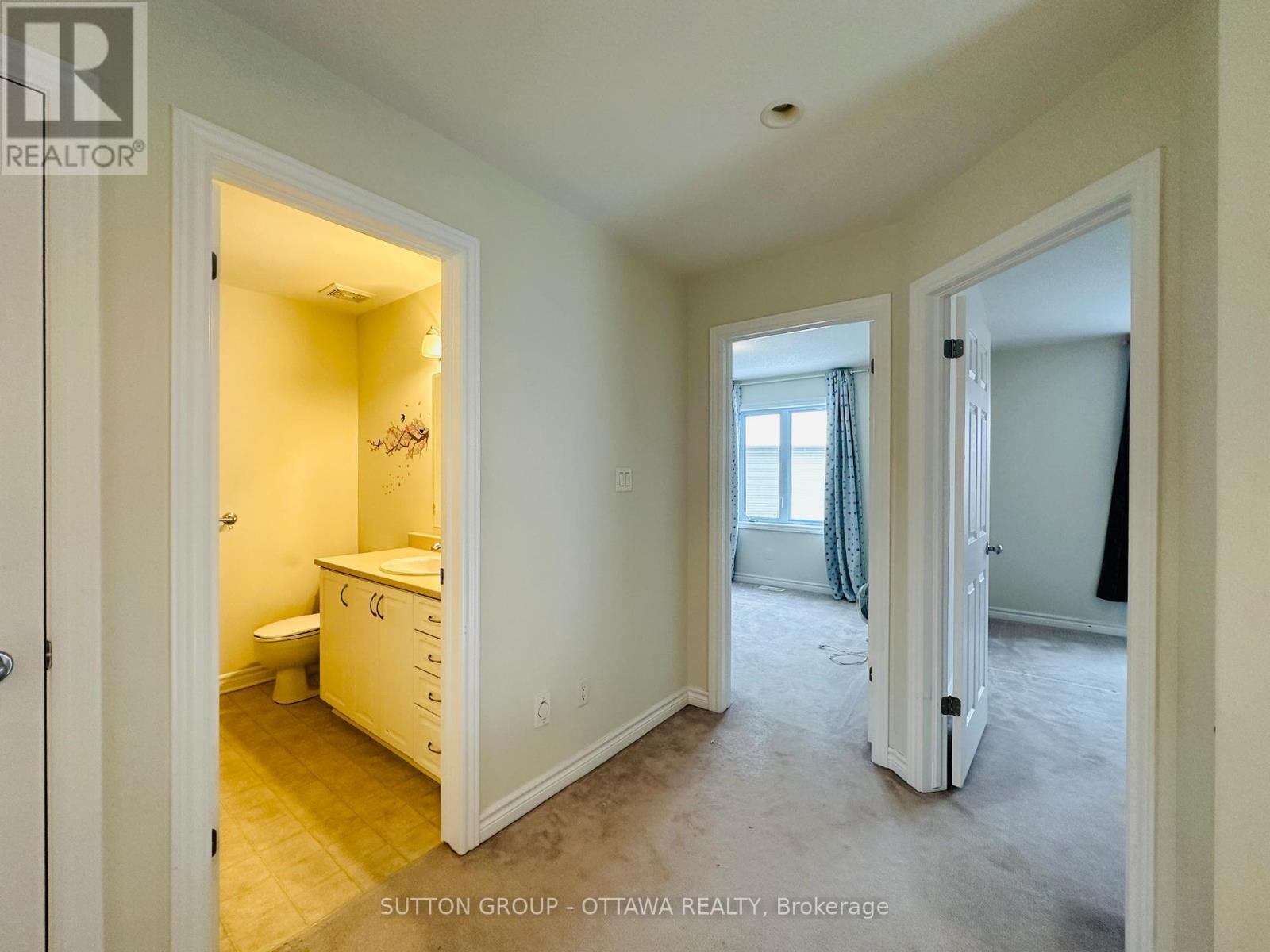 416 Cresthaven Drive, Ottawa, Ontario  K2G 4P4 - Photo 11 - X12555252