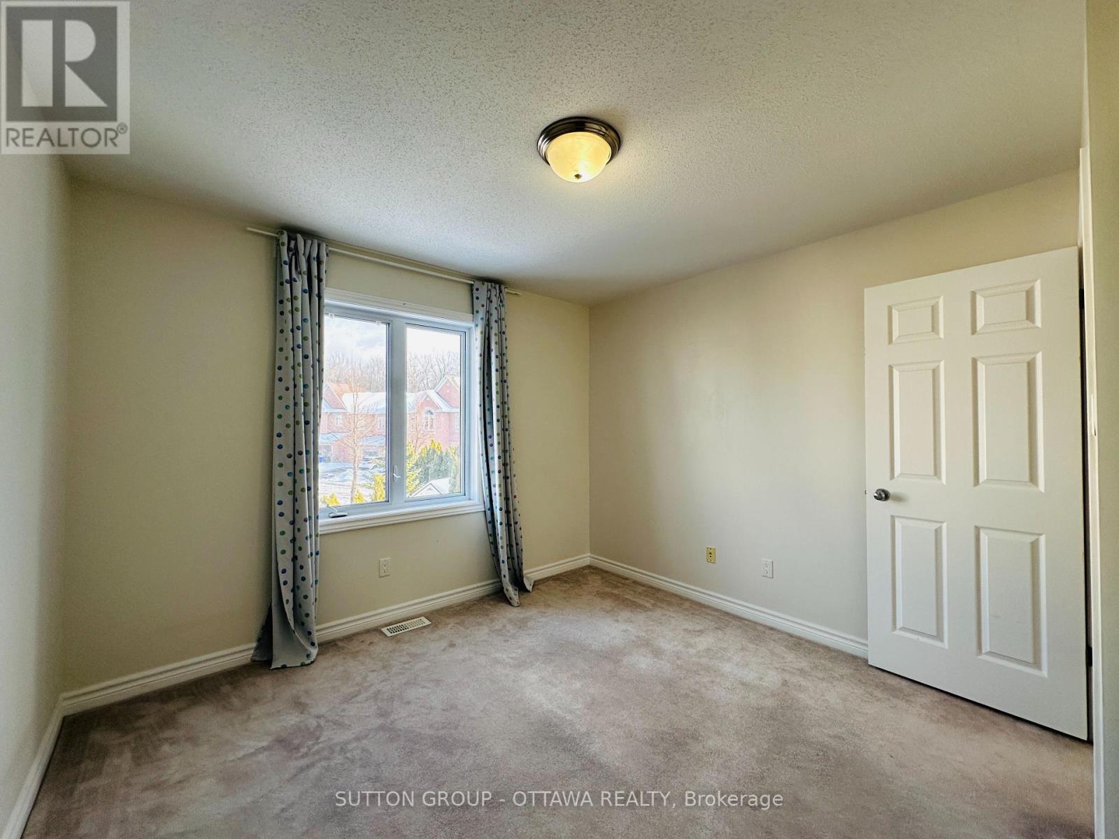 416 Cresthaven Drive, Ottawa, Ontario  K2G 4P4 - Photo 20 - X12555252