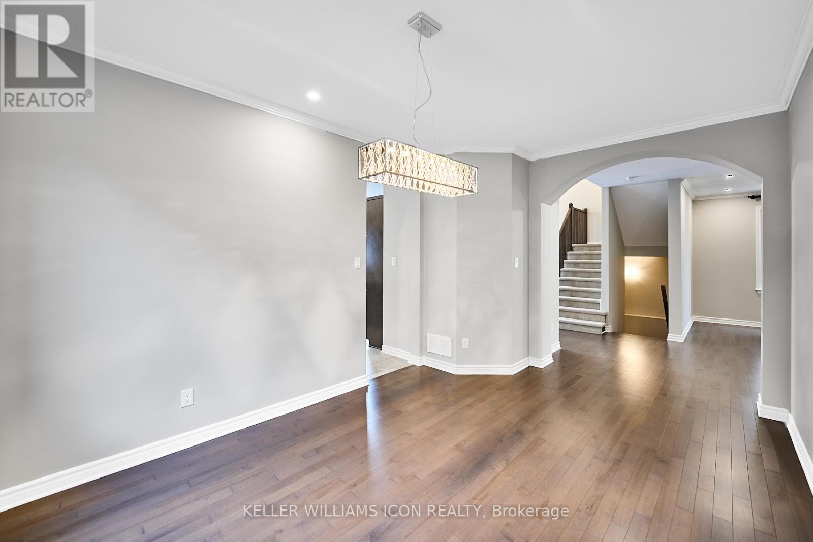 830 Contour Street, Ottawa, Ontario  K1W 0G6 - Photo 11 - X12555326