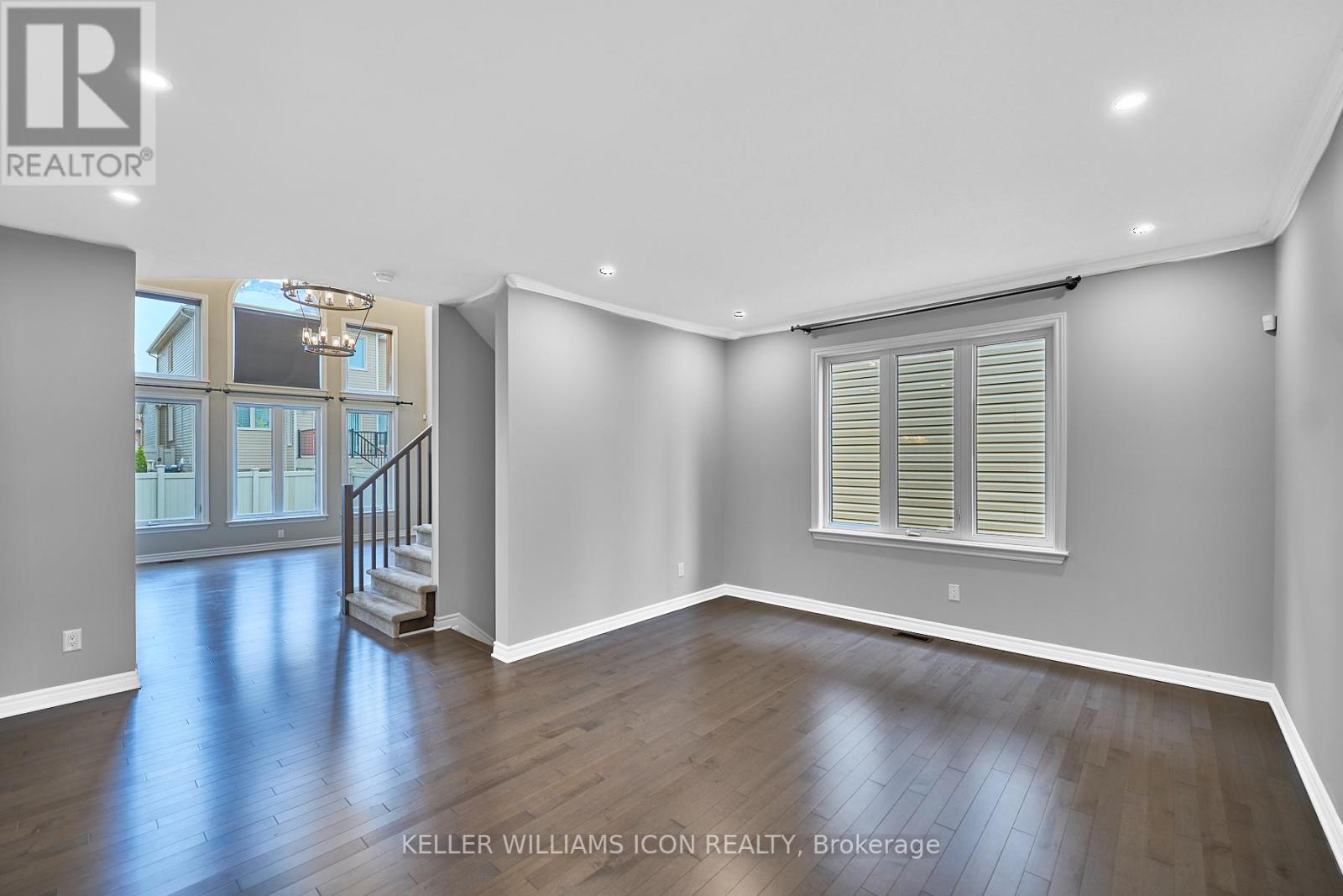 830 Contour Street, Ottawa, Ontario  K1W 0G6 - Photo 7 - X12555326