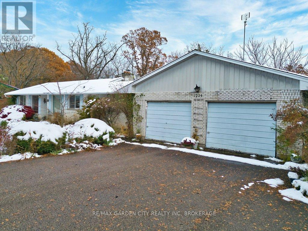1234 Pelham Road, St. Catharines, Ontario  L2R 6P7 - Photo 45 - X12555186