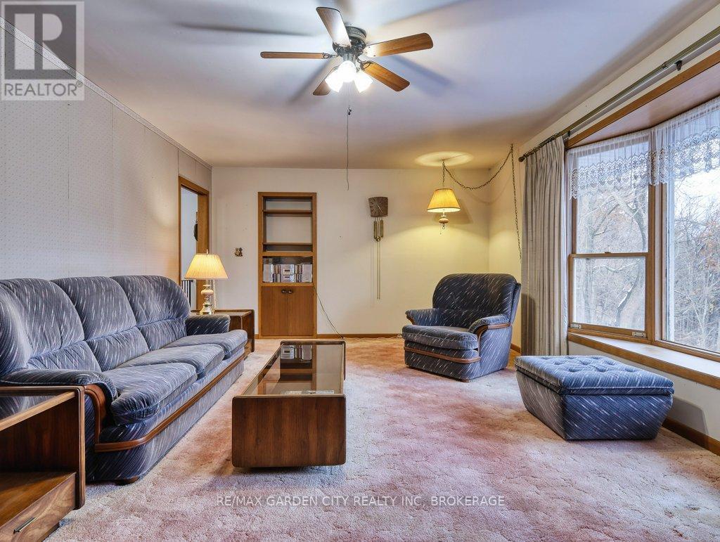 1234 Pelham Road, St. Catharines, Ontario  L2R 6P7 - Photo 8 - X12555186