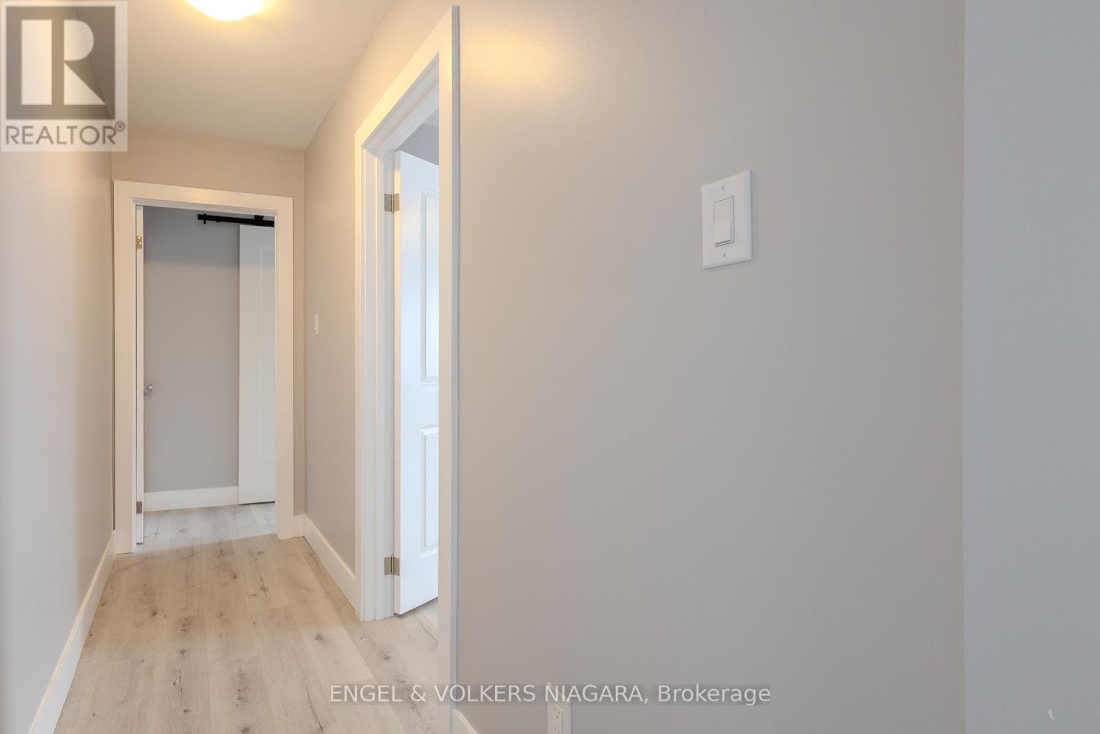 109 Queenston Boulevard, Fort Erie, Ontario  L2A 1K9 - Photo 22 - X12555228