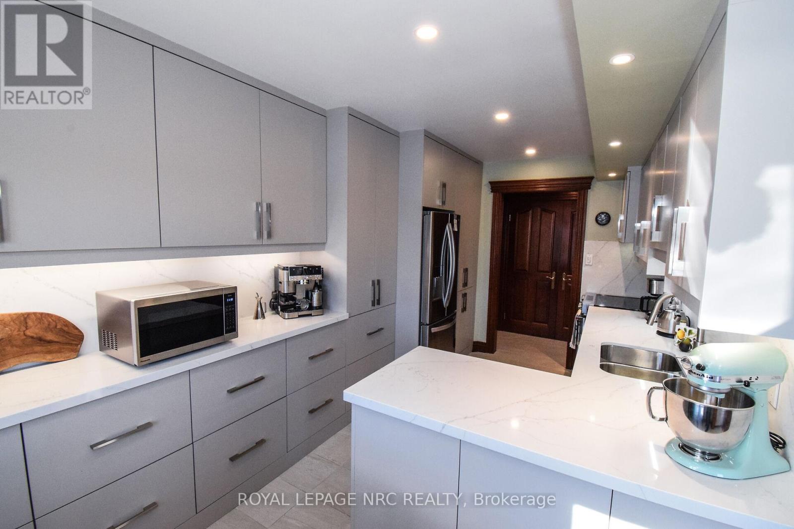 303 - 55 Main Street, St. Catharines, Ontario  L2N 4T8 - Photo 15 - X12555292