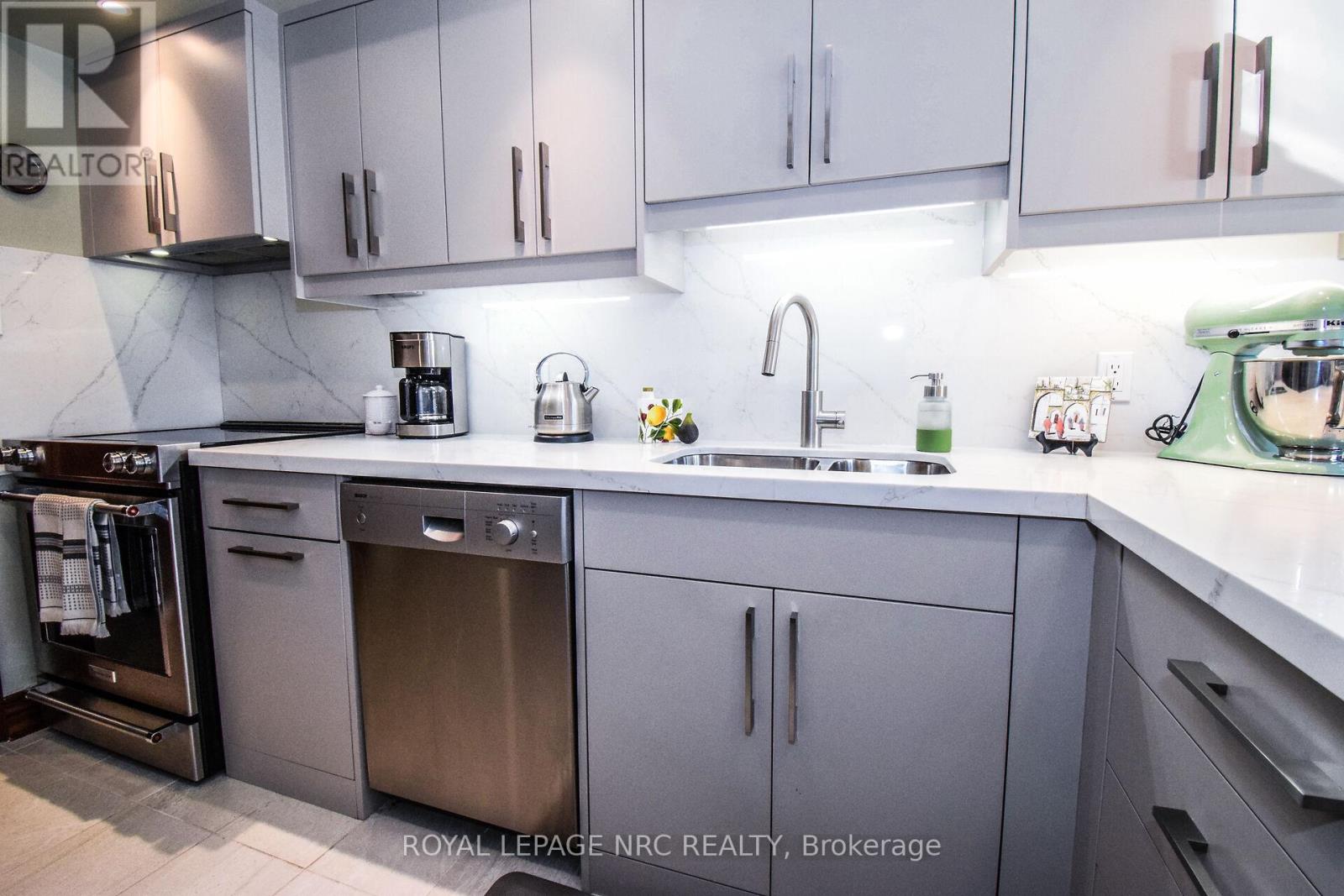 303 - 55 Main Street, St. Catharines, Ontario  L2N 4T8 - Photo 18 - X12555292