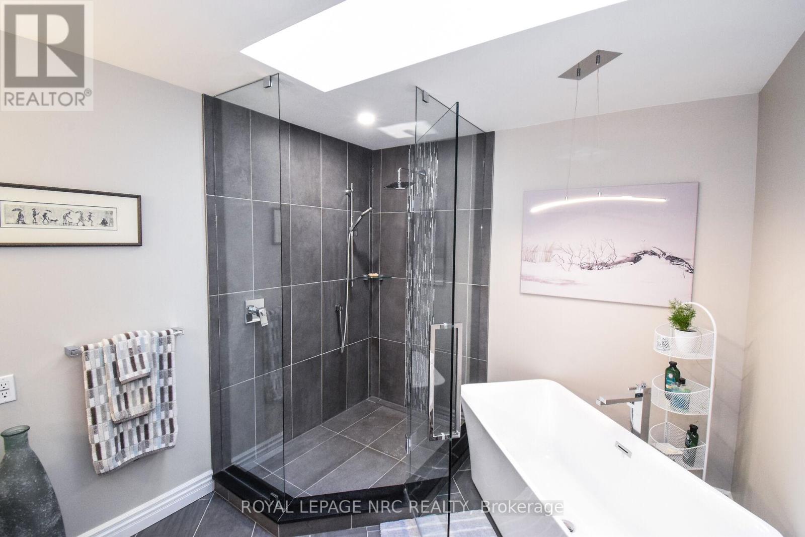 303 - 55 Main Street, St. Catharines, Ontario  L2N 4T8 - Photo 28 - X12555292