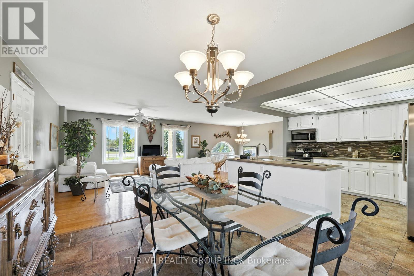 48118 Ron Mcneil Line, Malahide, Ontario N5H 2R6 - Photo 12 - X12555350