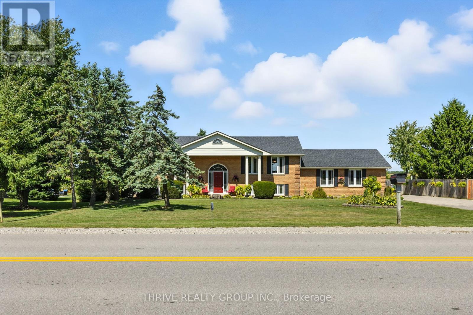 48118 Ron Mcneil Line, Malahide, Ontario N5H 2R6 - Photo 2 - X12555350