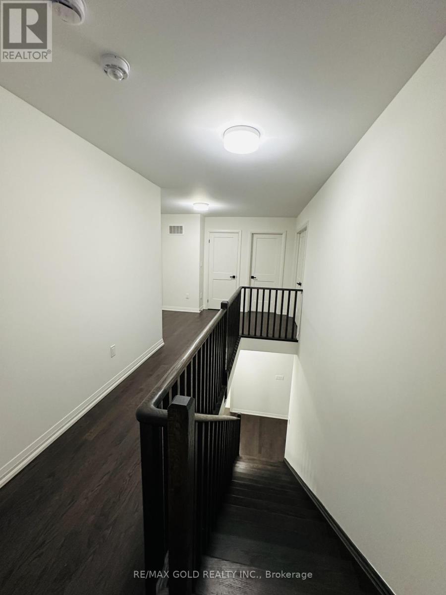 5 Bluebird Boulevard, Adjala-Tosorontio (Colgan), Ontario  L0G 1W0 - Photo 10 - N12555028