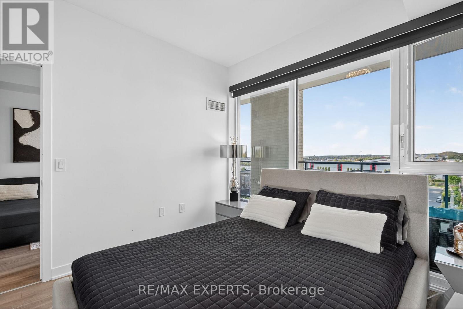 831 - 100 Eagle Rock Way, Vaughan, Ontario  L6A 5B9 - Photo 13 - N12555078