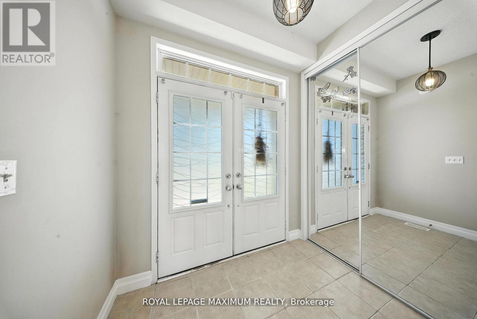 80 Cauthers Crescent, New Tecumseth, Ontario  L9R 0L2 - Photo 4 - N12555096