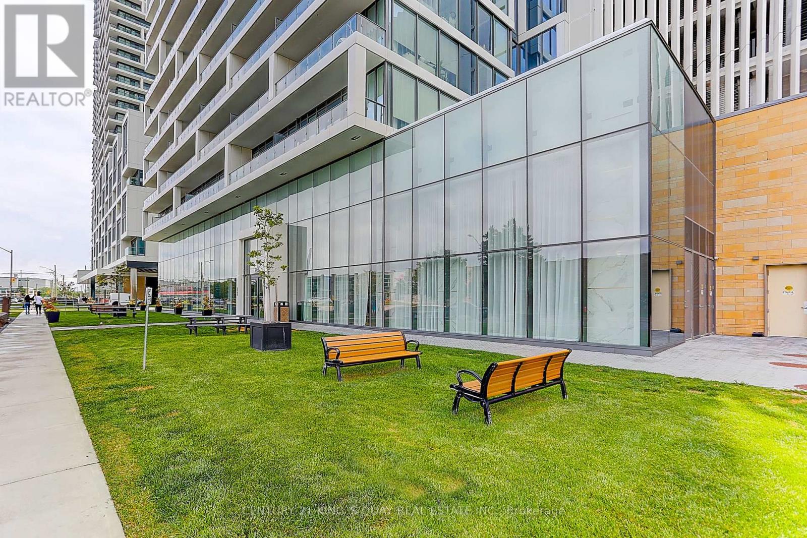 4908 - 898 Portage Parkway, Vaughan, Ontario  L4K 0J6 - Photo 7 - N12555124