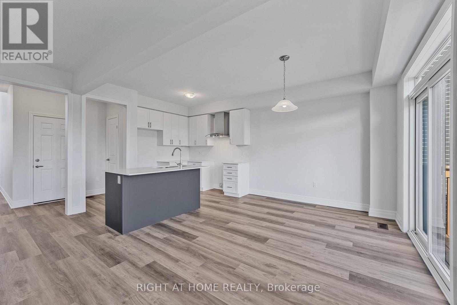 43 Federica Crescent, Wasaga Beach, Ontario  L9Z 0N5 - Photo 14 - S12555076