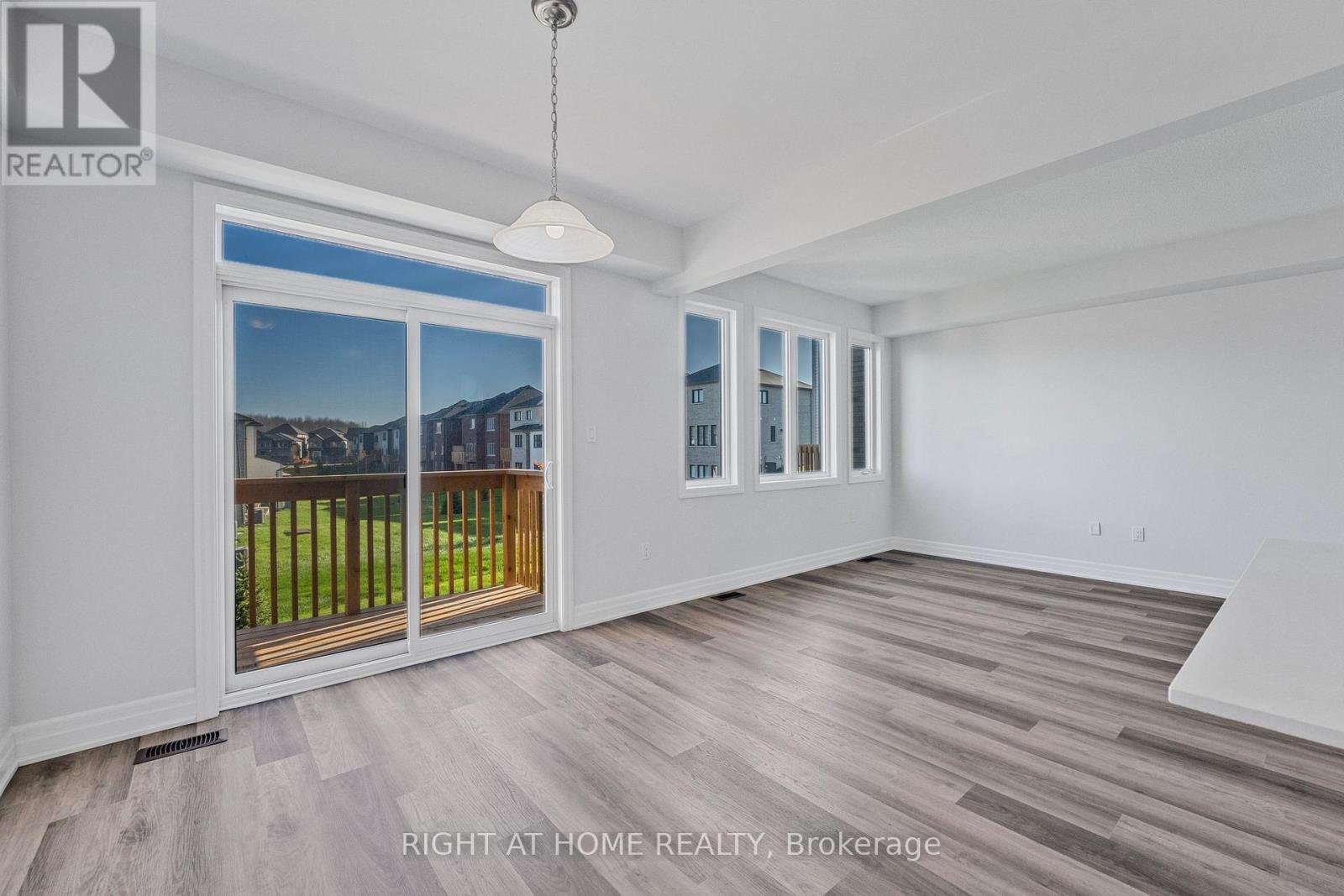 43 Federica Crescent, Wasaga Beach, Ontario  L9Z 0N5 - Photo 19 - S12555076