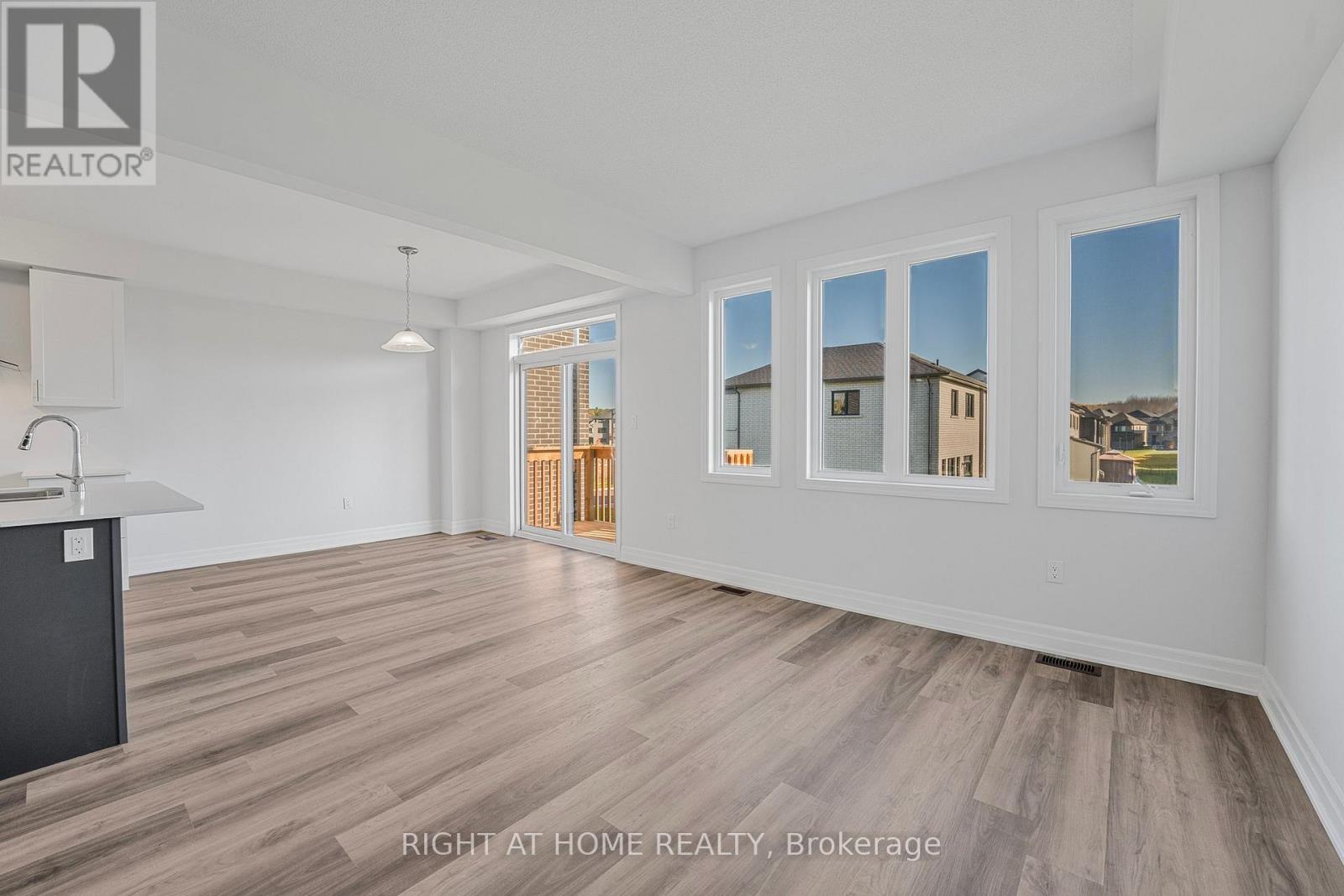 43 Federica Crescent, Wasaga Beach, Ontario  L9Z 0N5 - Photo 20 - S12555076