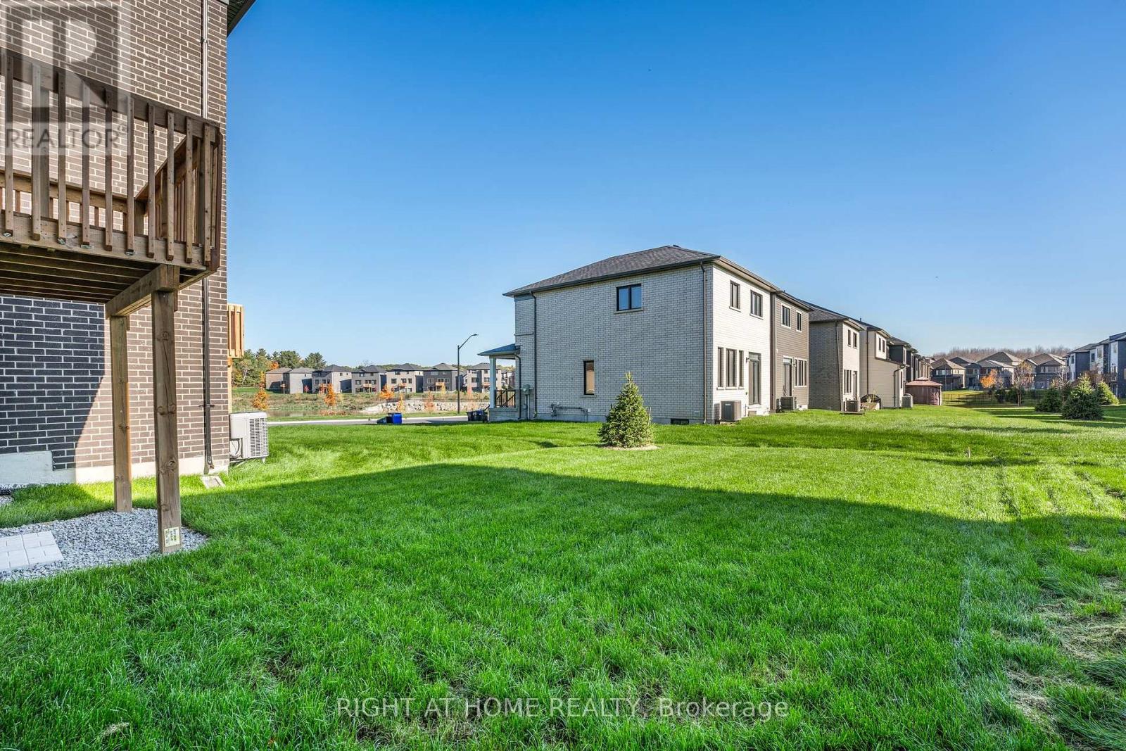 43 Federica Crescent, Wasaga Beach, Ontario  L9Z 0N5 - Photo 43 - S12555076