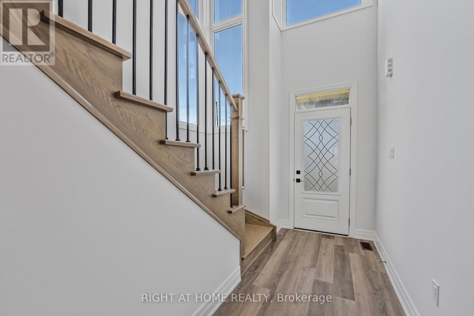 43 Federica Crescent, Wasaga Beach, Ontario  L9Z 0N5 - Photo 8 - S12555076