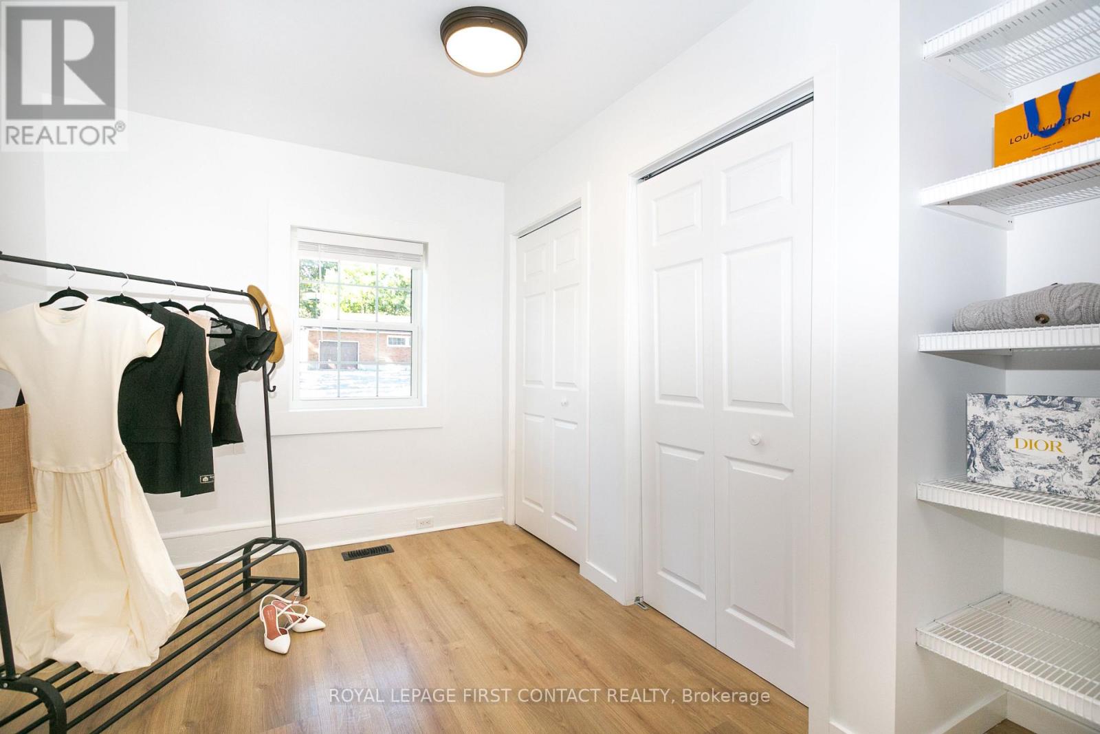 330 Laclie Street, Orillia, Ontario  L3V 4P3 - Photo 11 - S12555106