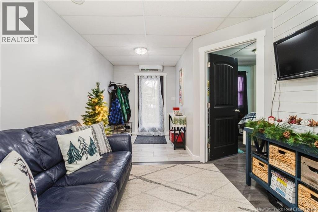 5 Keirra Street, Fredericton, New Brunswick  E3A 4Y4 - Photo 23 - NB130295