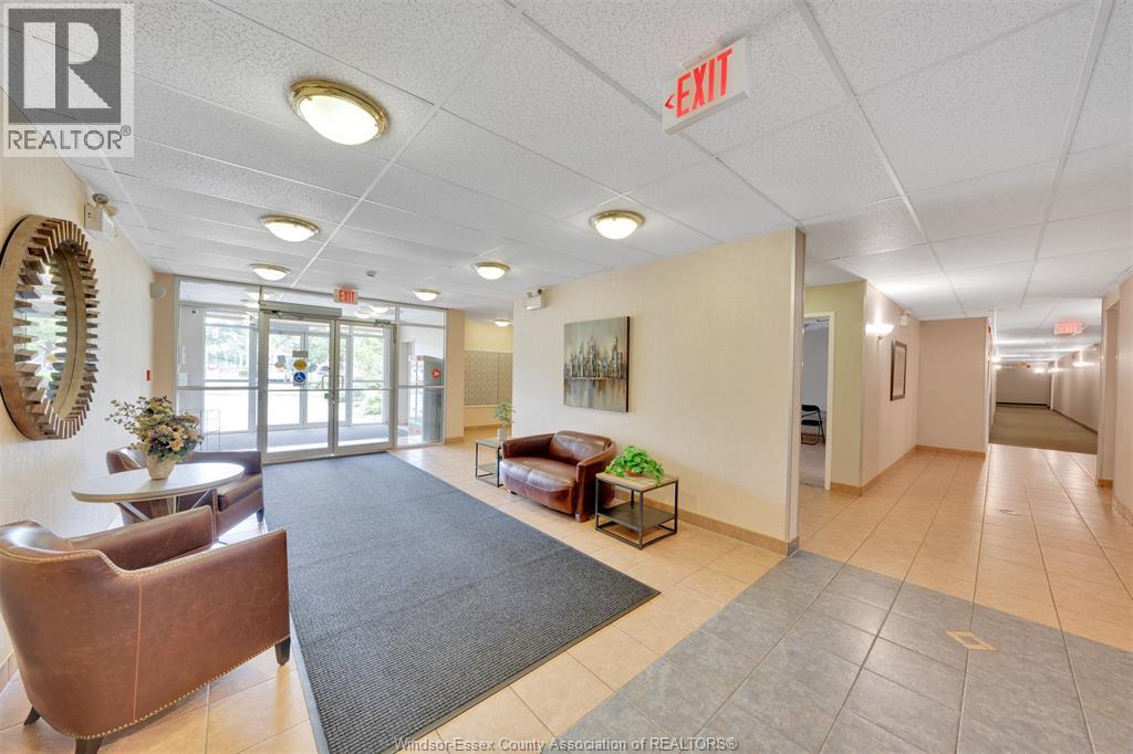 5000 Wyandotte Unit# 404, Windsor, Ontario N8Y 5B8 - Photo 4 - 25029067
