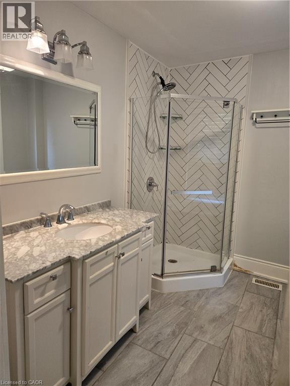 22 Burlington Street E, Hamilton, Ontario  L8L 4G2 - Photo 14 - 40777474