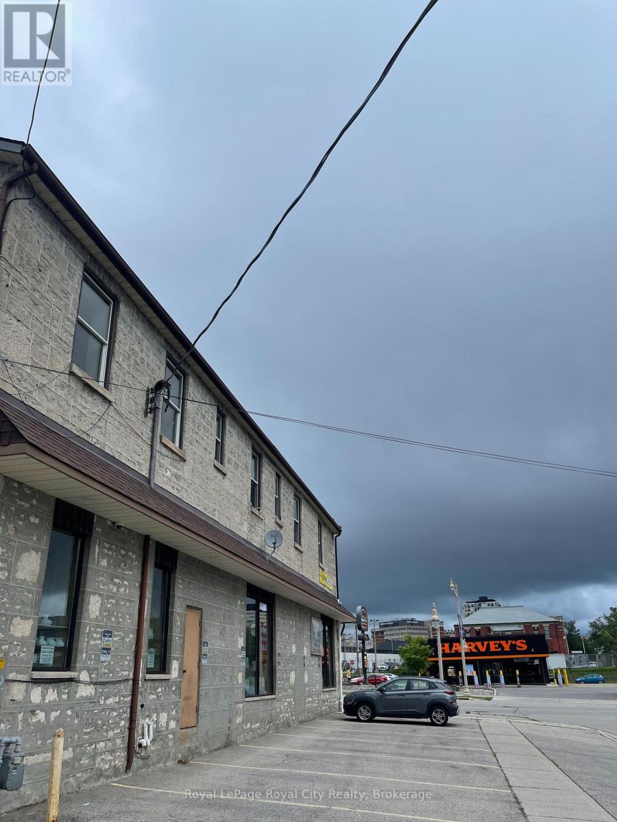 6 - 21 GORDON STREET, Guelph, Ontario