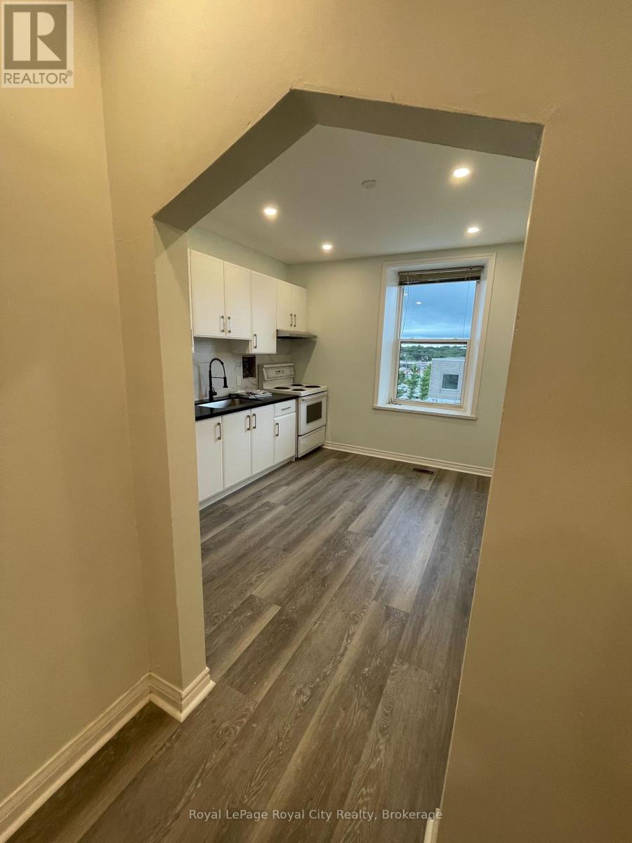 6 - 21 Gordon Street, Guelph, Ontario N1H 4G8 - Photo 4 - X12555306