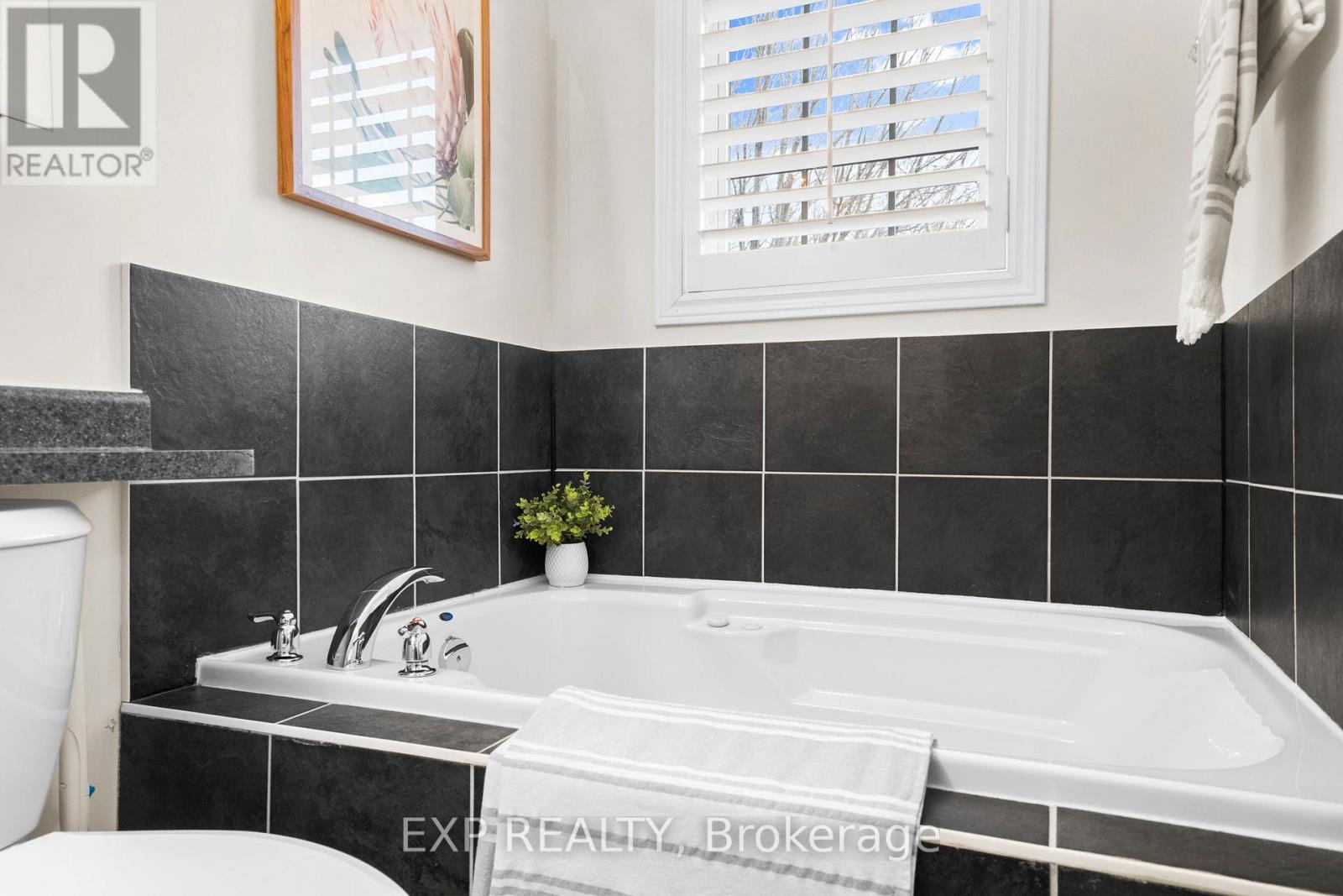 9 Copperfield Road, Brampton, Ontario  L6Z 0C7 - Photo 25 - W12555016