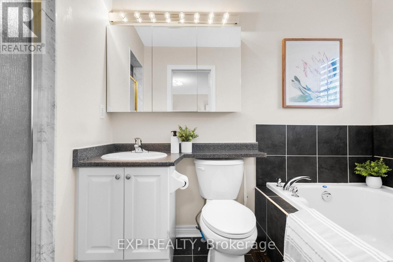 9 Copperfield Road, Brampton, Ontario  L6Z 0C7 - Photo 26 - W12555016