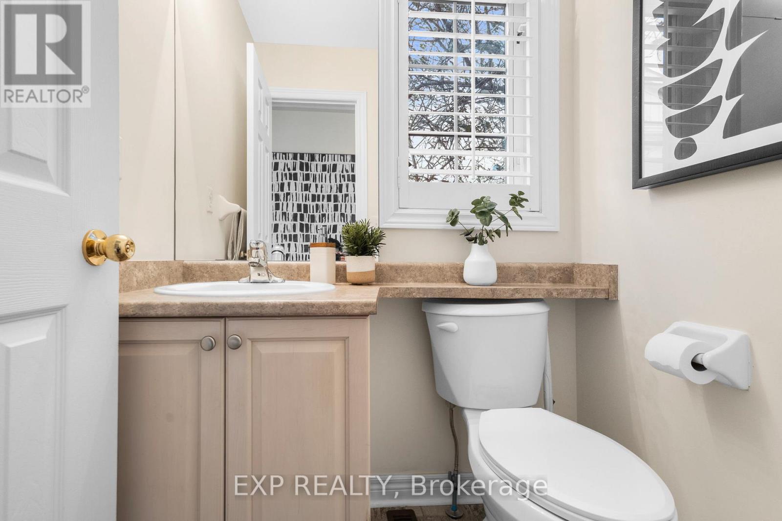 9 Copperfield Road, Brampton, Ontario  L6Z 0C7 - Photo 6 - W12555016