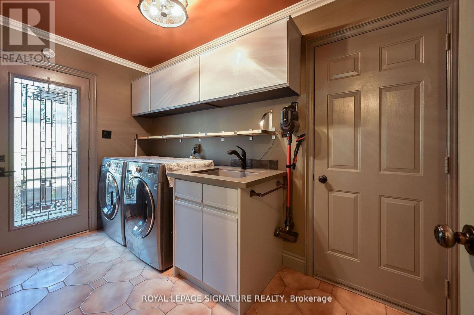 1191 Grange Road, Oakville, Ontario  L6H 1P8 - Photo 21 - W12555030