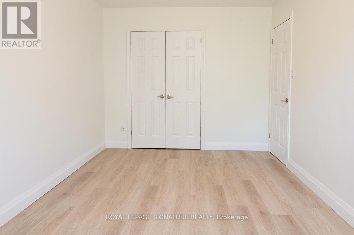 515 Ettridge Court, Mississauga, Ontario  L5G 1W7 - Photo 13 - W12555034