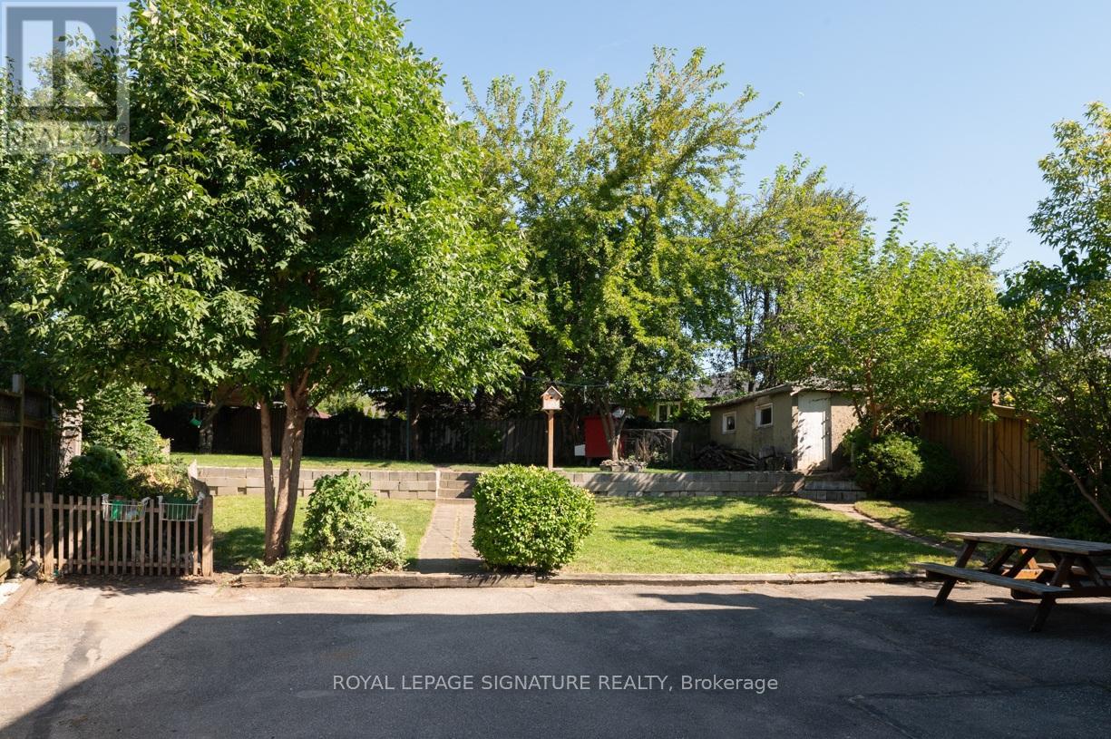 515 Ettridge Court, Mississauga, Ontario  L5G 1W7 - Photo 21 - W12555034