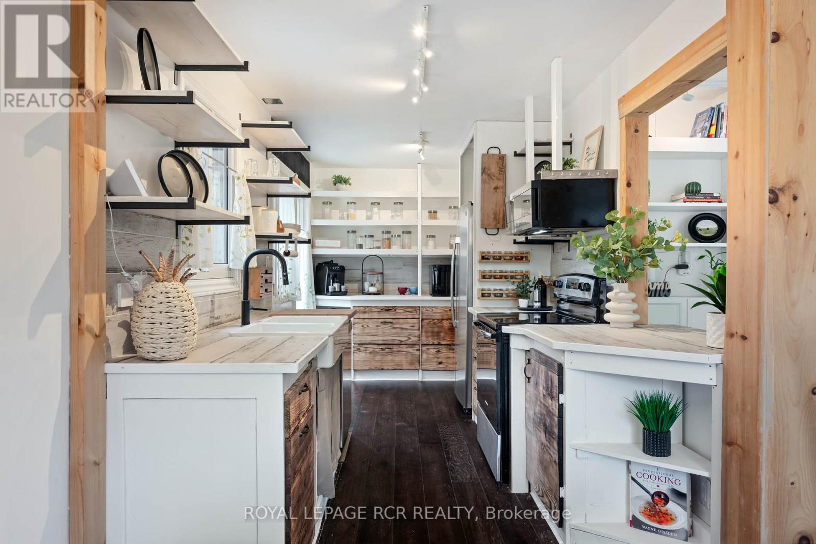 38 Karen Court, Orangeville, Ontario L9W 3S3 - Photo 15 - W12555064