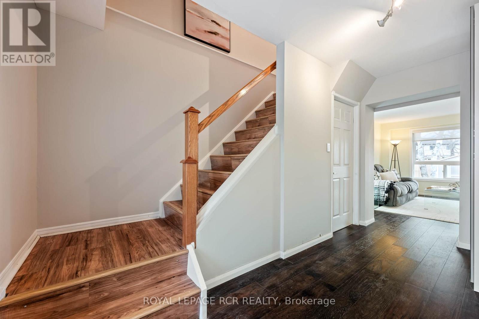 38 Karen Court, Orangeville, Ontario L9W 3S3 - Photo 16 - W12555064