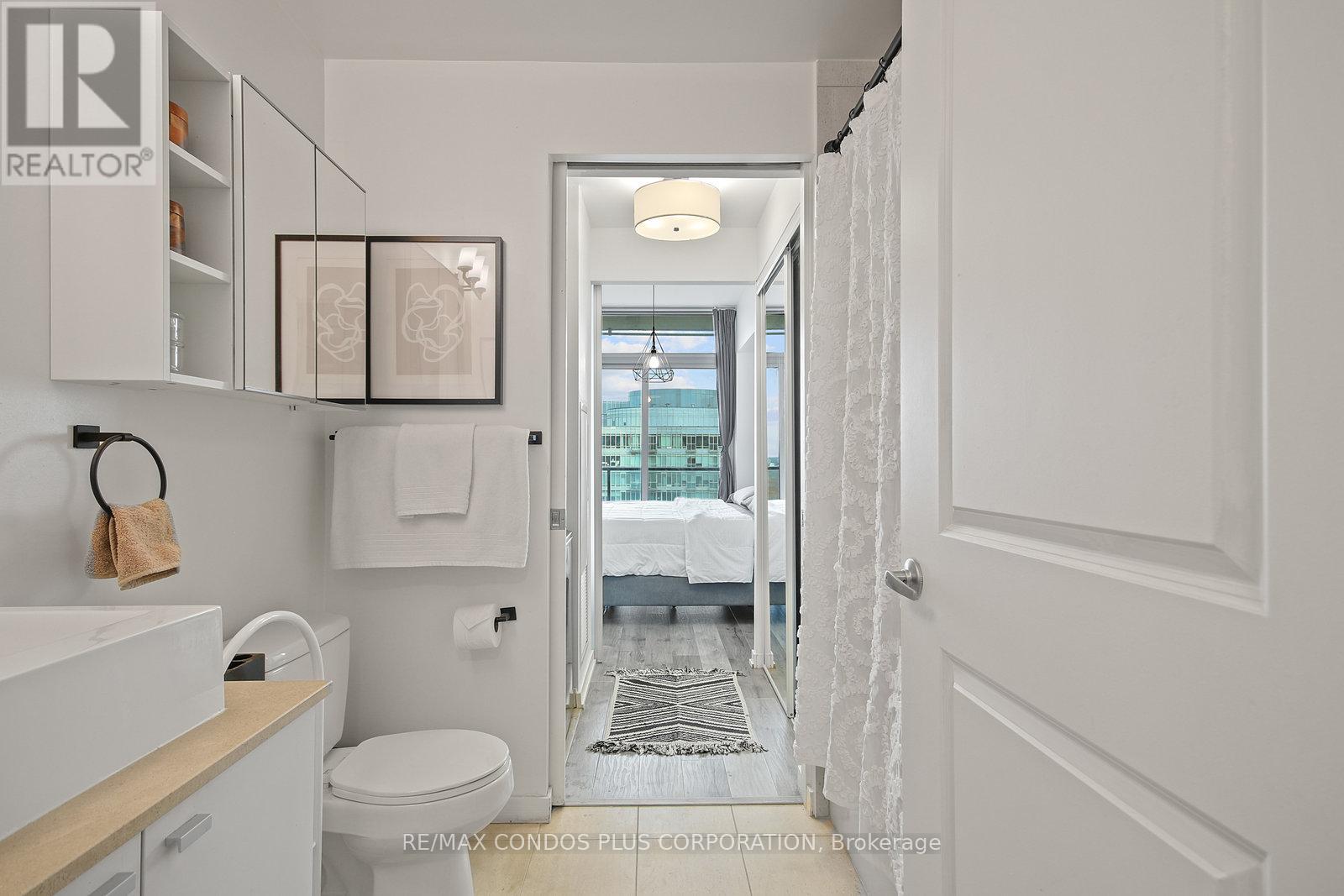 2614 - 103 The Queensway, Toronto, Ontario  M6S 5B3 - Photo 19 - W12555142