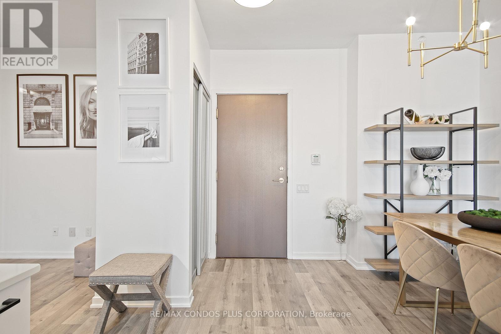 2614 - 103 The Queensway, Toronto, Ontario  M6S 5B3 - Photo 2 - W12555142