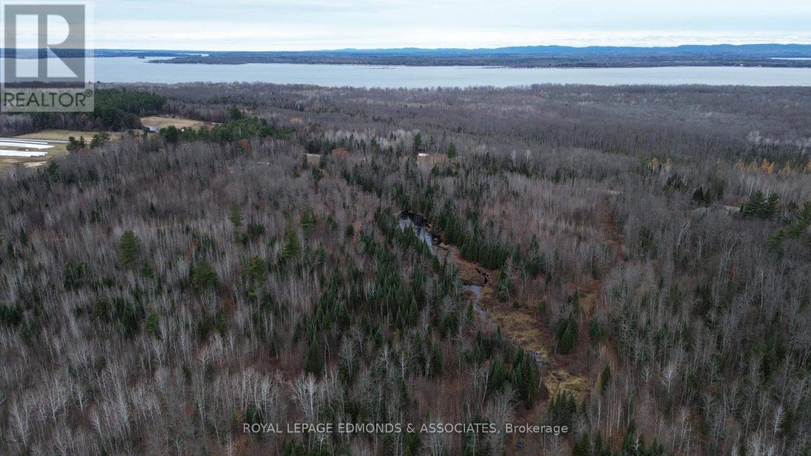 710 Westmeath Road, Whitewater Region, Ontario K8A 6W2 - Photo 13 - X12538522