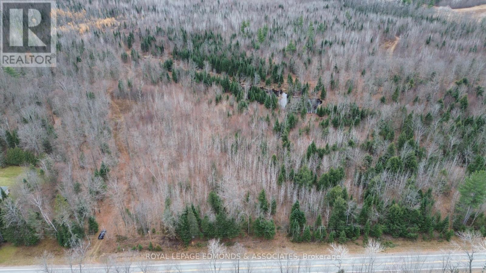 710 Westmeath Road, Whitewater Region, Ontario K8A 6W2 - Photo 5 - X12538522