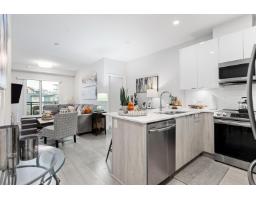 302 5486 199A STREET, Langley, British Columbia