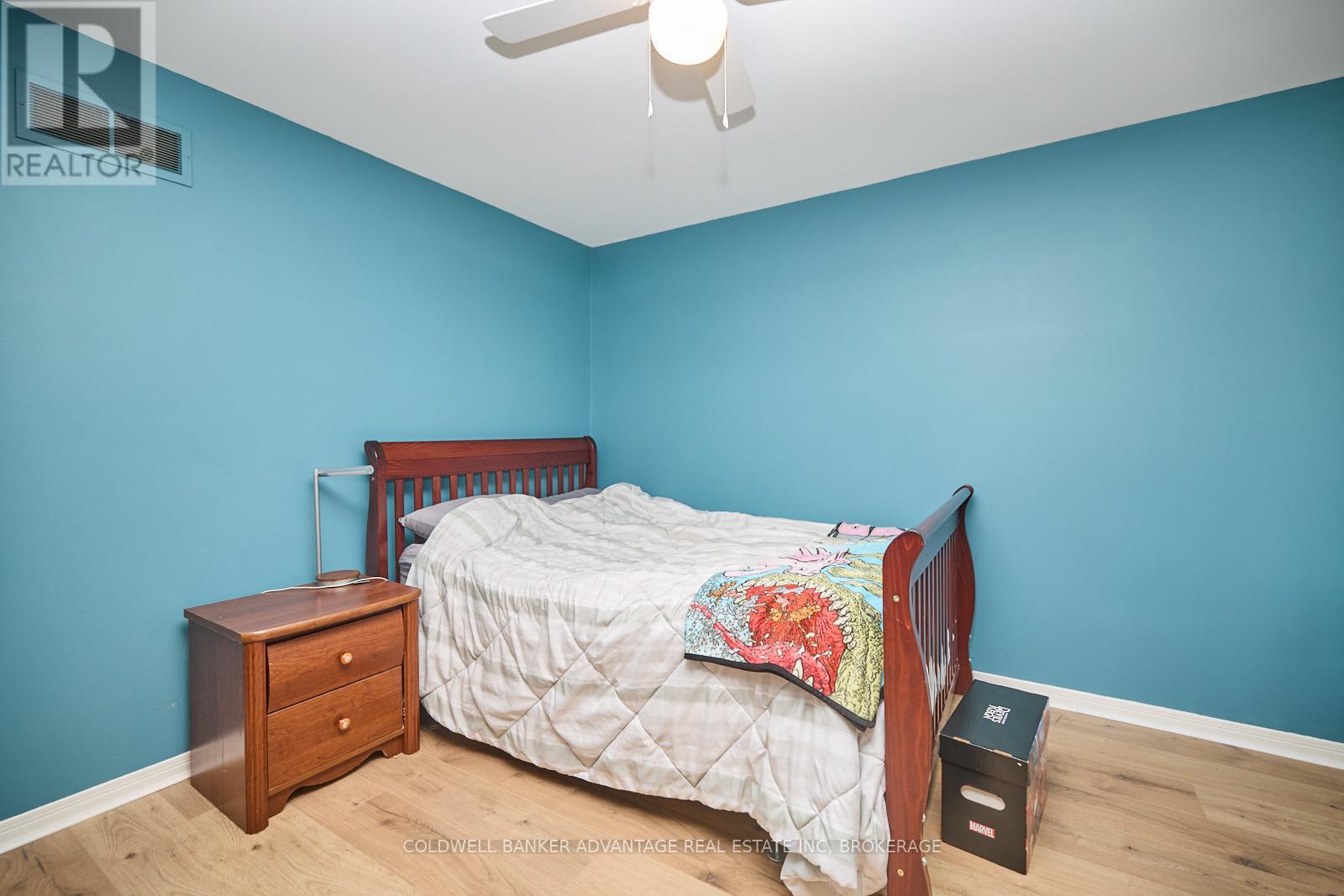 33 Naples Court, Thorold, Ontario  L2V 4S7 - Photo 18 - X12541706