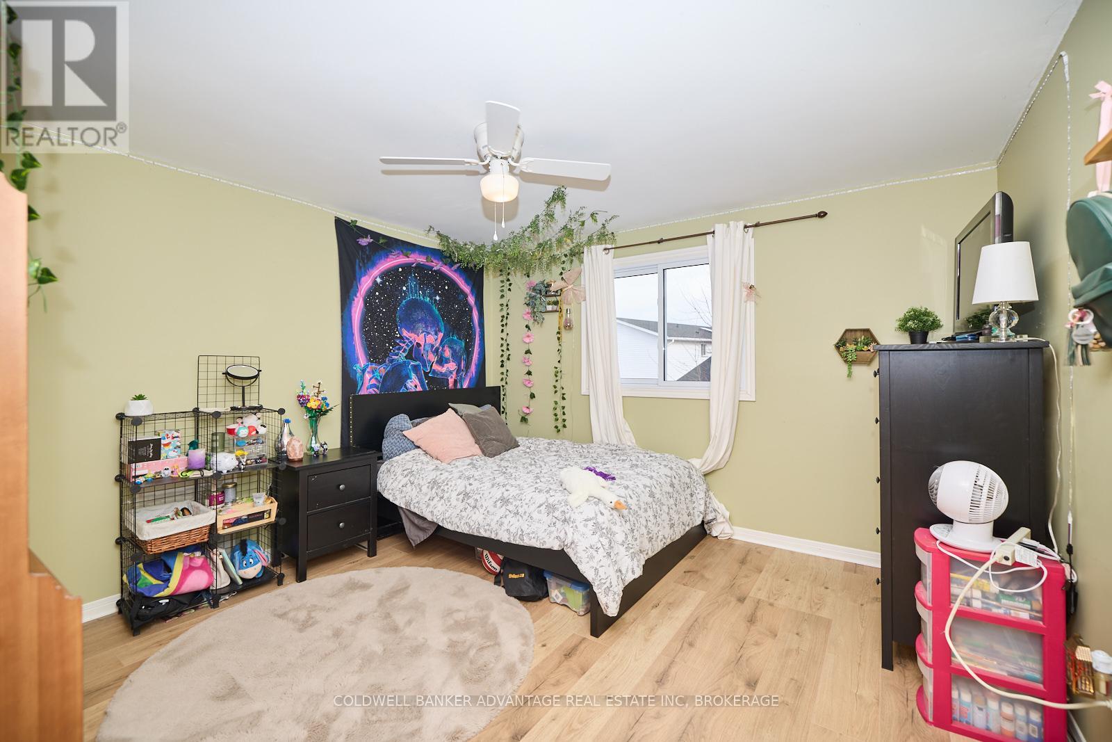 33 Naples Court, Thorold, Ontario  L2V 4S7 - Photo 15 - X12541706