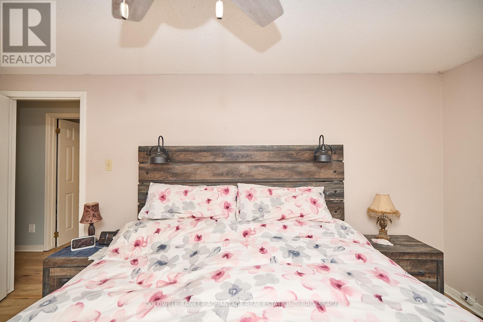 33 Naples Court, Thorold, Ontario  L2V 4S7 - Photo 22 - X12541706