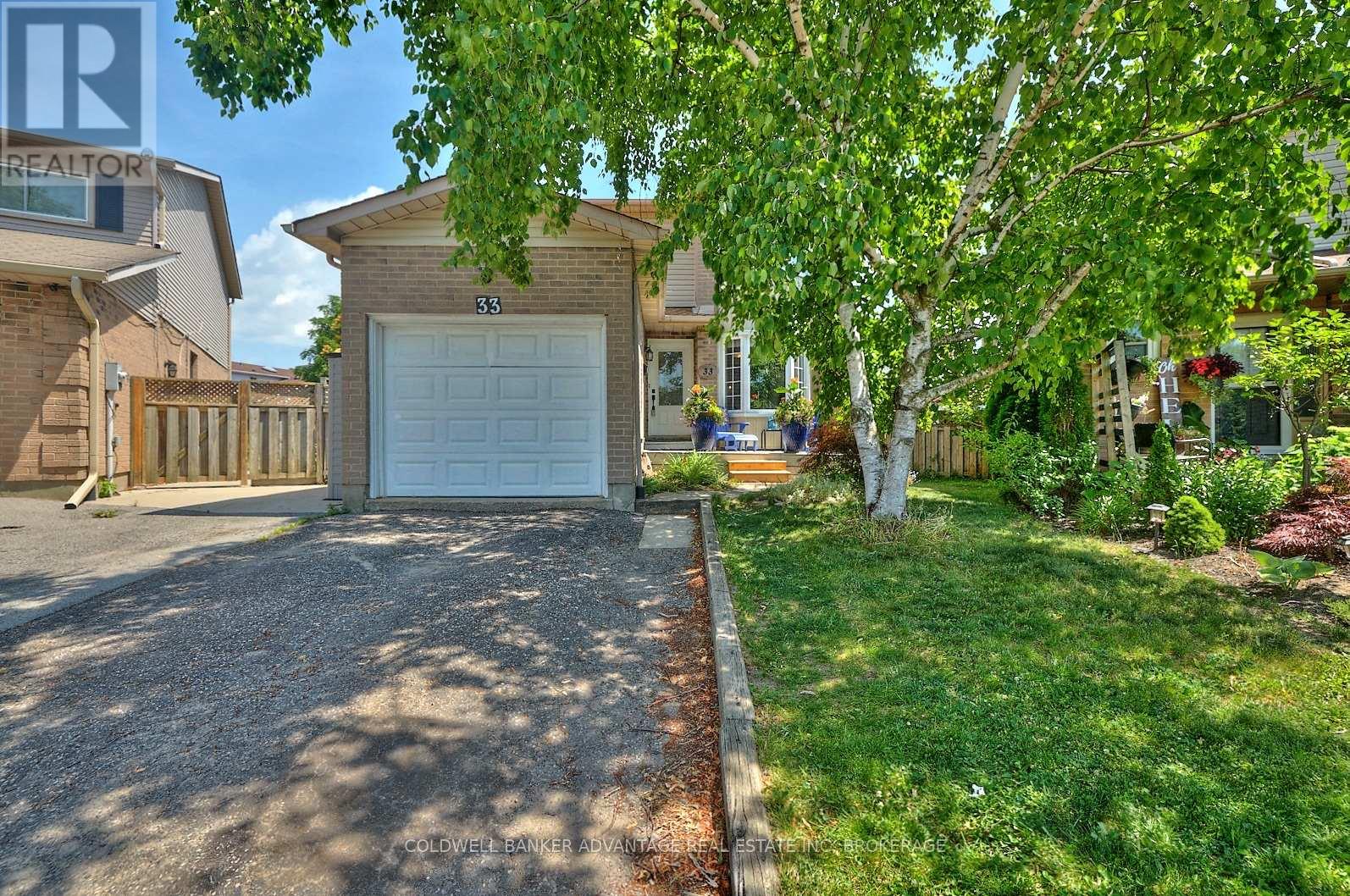 33 NAPLES COURT, Thorold, Ontario