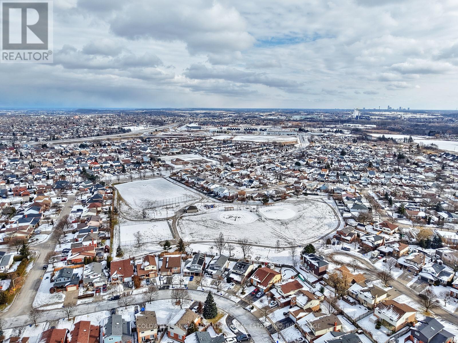 33 Naples Court, Thorold, Ontario  L2V 4S7 - Photo 32 - X12541706