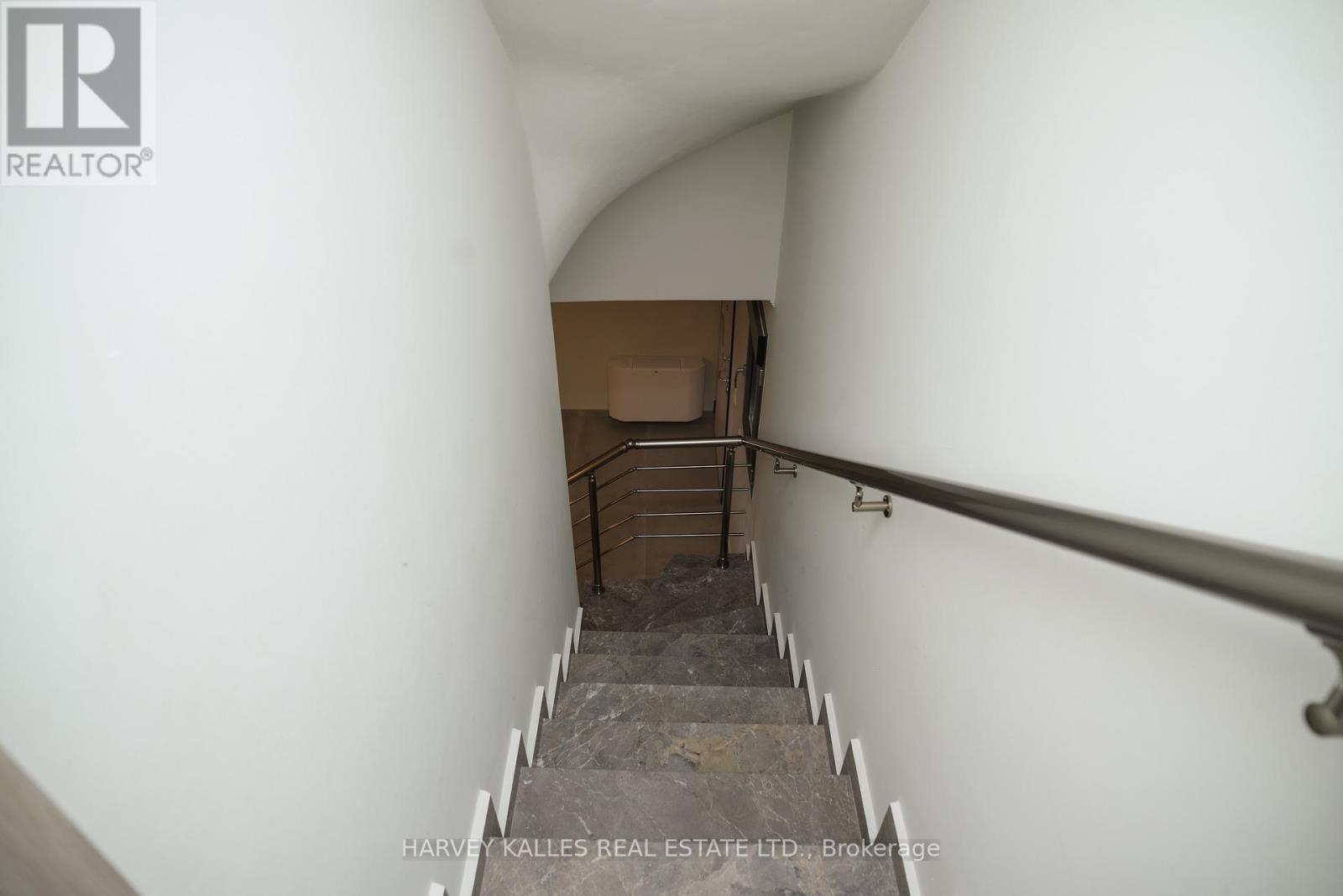 Villa 4 Imion Street, Greece, Ontario - Photo 27 - X12555024