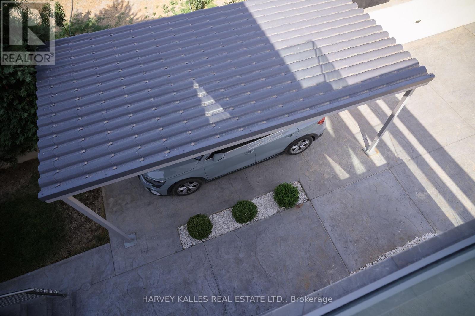 Villa 4 Imion Street, Greece, Ontario - Photo 41 - X12555024