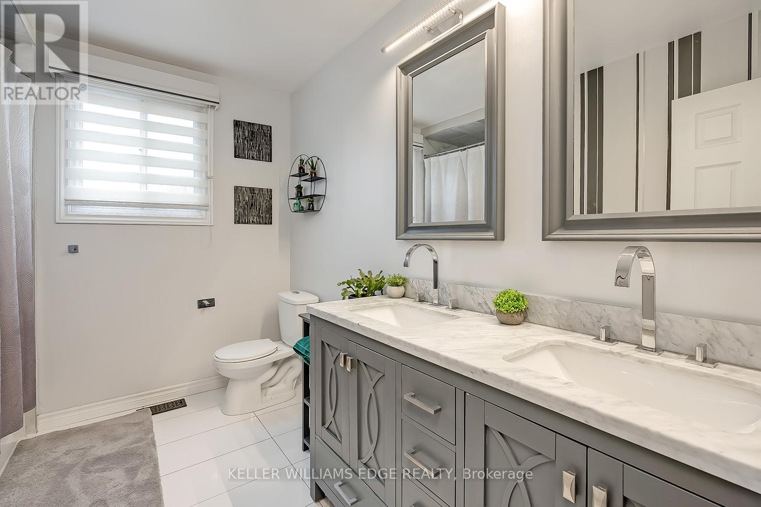 383 East 24th Street, Hamilton, Ontario  L8V 4W8 - Photo 21 - X12555062